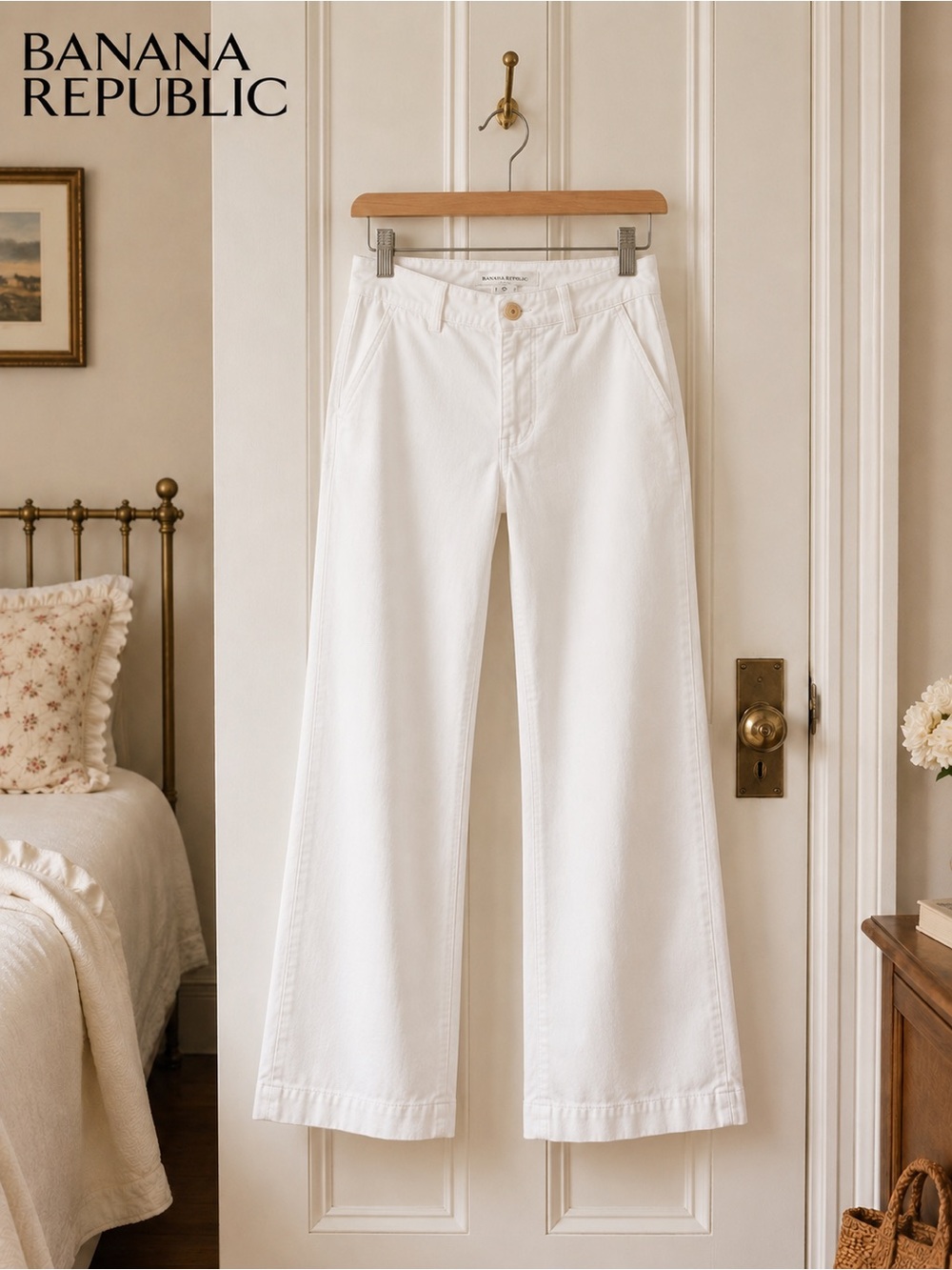 Like New - Banana Republic Low-Rise White Wide Leg Trousers, Neutral - Picture 15 of 16